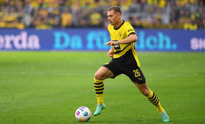 Borussia Dortmund Set for Thrilling Derby Clash Against Mönchengladbach