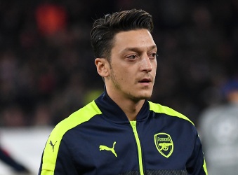 Mesut Ozil and Manchester United, the possibilities
