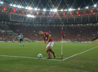 Flamengo to keep title hopes alive against Santos