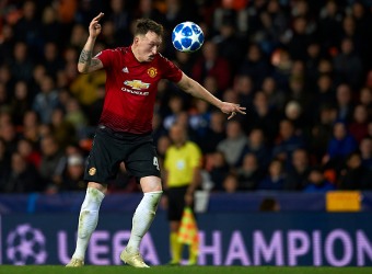 Manchester United to cruise to comfortable win